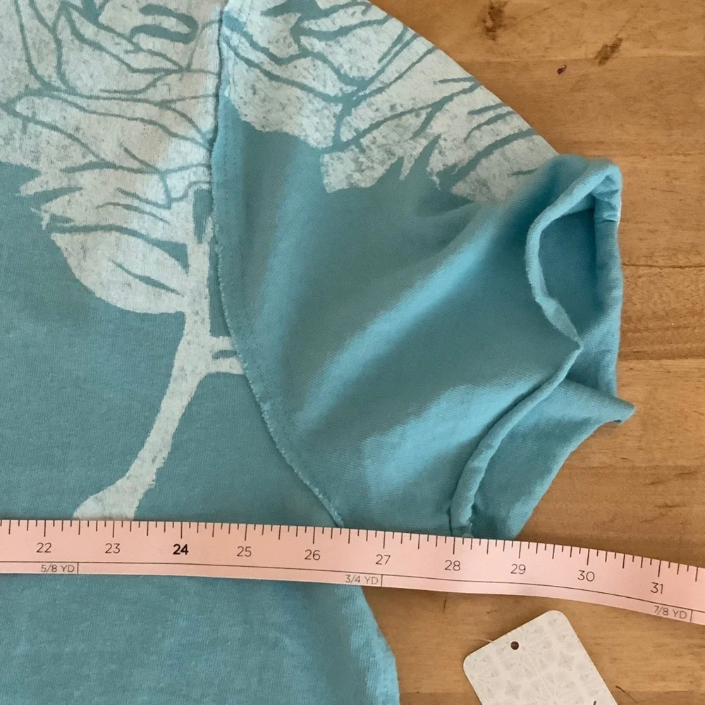 We The Free Blue Floral Short Sleeve Tee Tag Still On Size Medium - Picture 10 of 12